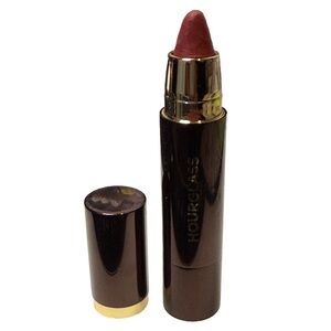 HOURGLASS GIRL LIP STYLO - Inventor